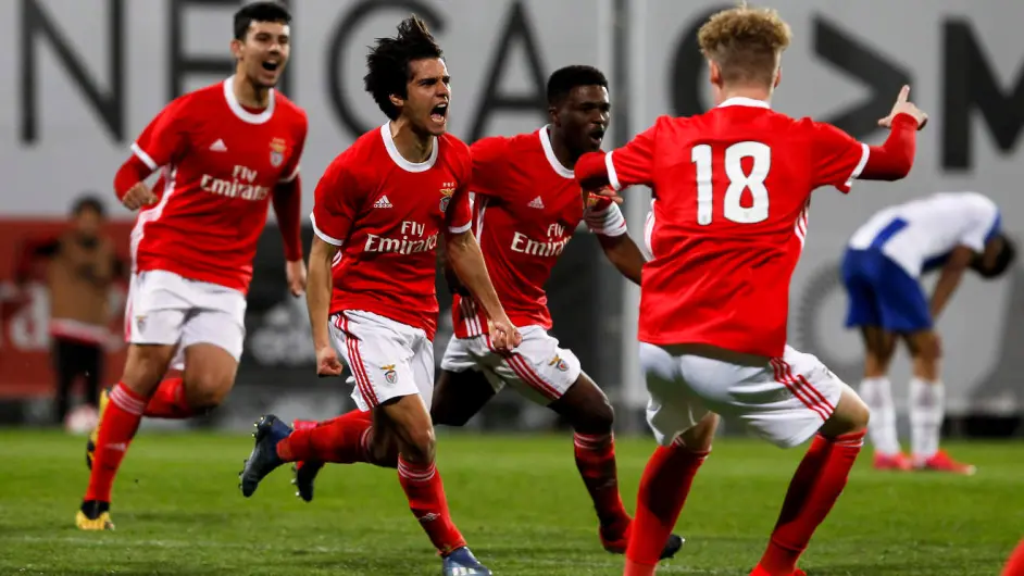 安博体育官方-关于冲刺阶段拜仁慕尼黑调整名单以备葡超风云突变阿贾克斯窗口期主帅复盘之后，关键时刻巴塞罗那调整名单以备西甲的信息