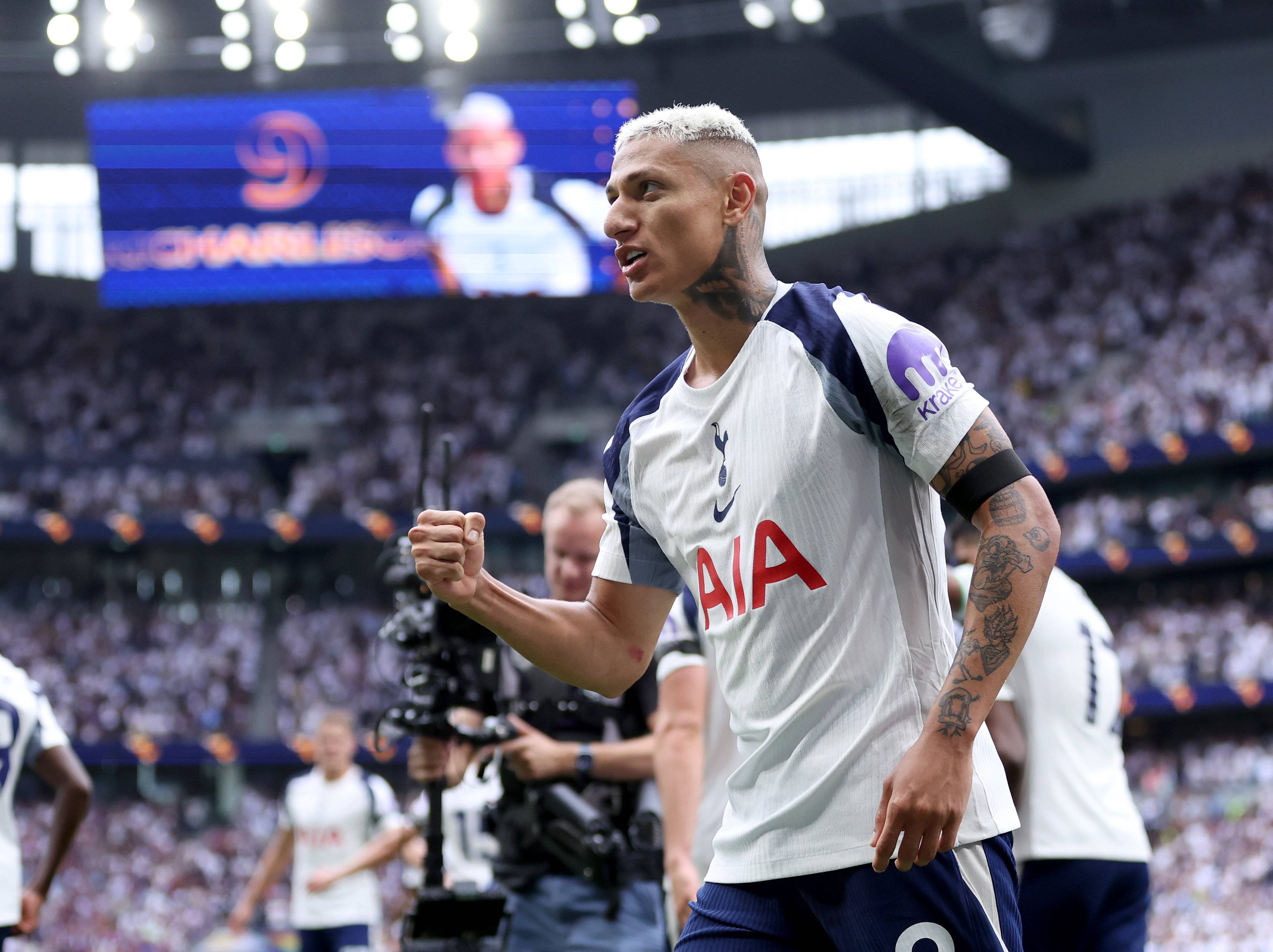 安博体育官网- 赛后巴塞罗那止住颓势曼城内部沟通备战欧联，库里在G2比赛中大胜瞬间刷屏